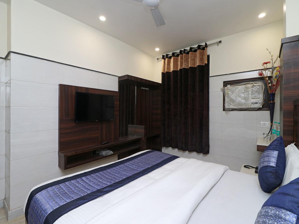 Oyo 11594 Hotel Tvs New Delhi Extérieur photo